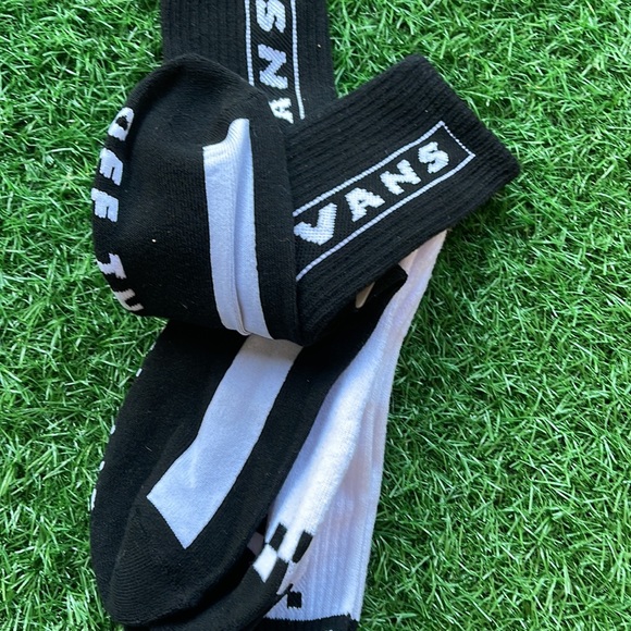 • VANS “Off The Wall” Men’s socks ( 2 pairs socks set ) - Picture 5 of 13